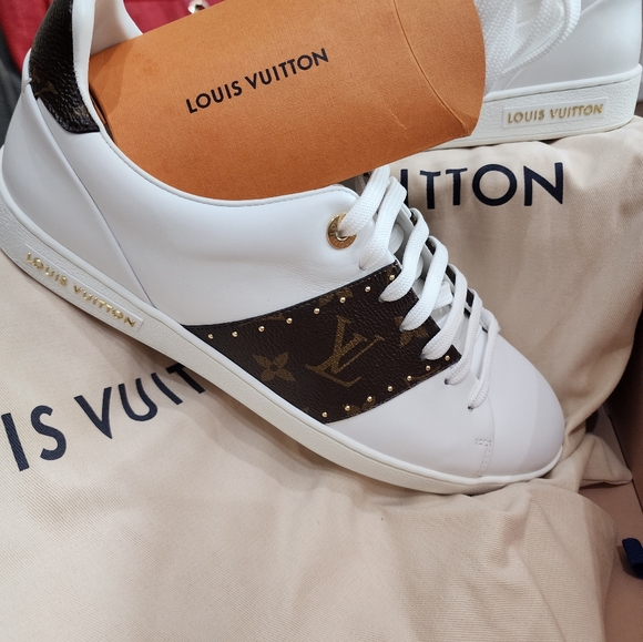 NIB Louis Vuitton Frontrow Sneakers - Picture 3 of 10